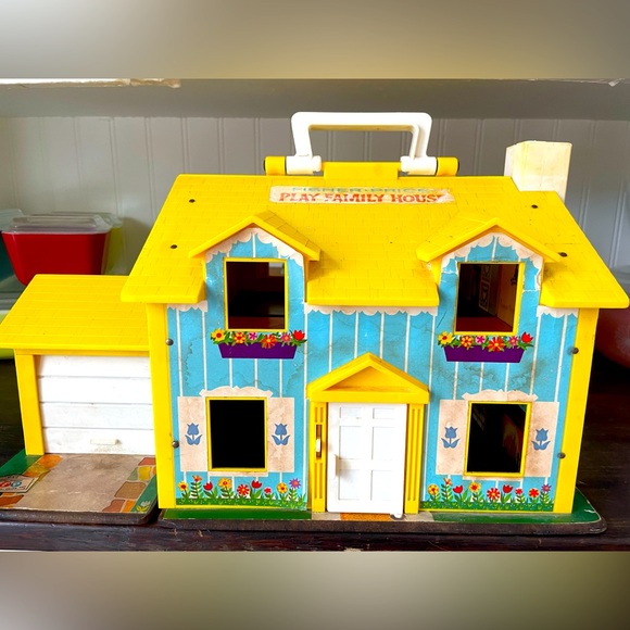Vintage Other - Vintage Fisher-Price 1969 Play Family House❤️🏡